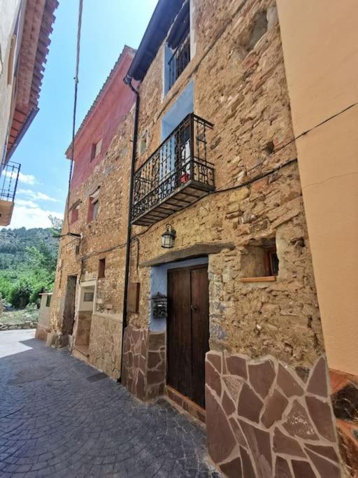 Casa Roya Holiday home Montalban